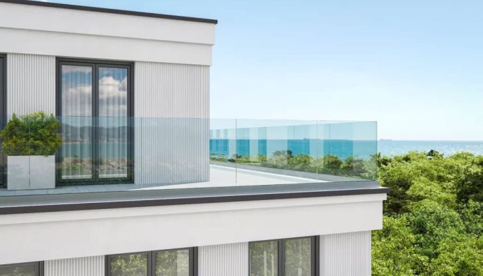 Linera Balcony