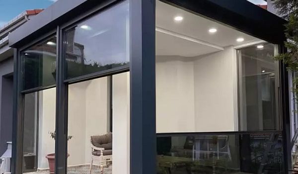 OUTDOOR SYSTEMS